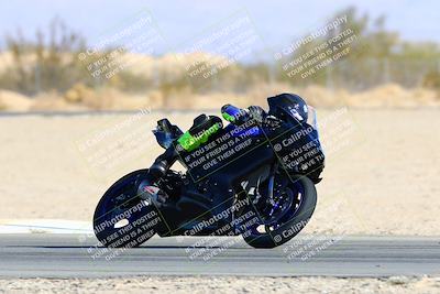 media/Jan-09-2022-SoCal Trackdays (Sun) [[2b1fec8404]]/Turn 6 (1035am)/